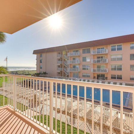 Central Cocoa Beach Condo With View, Steps To Beach! Esterno foto