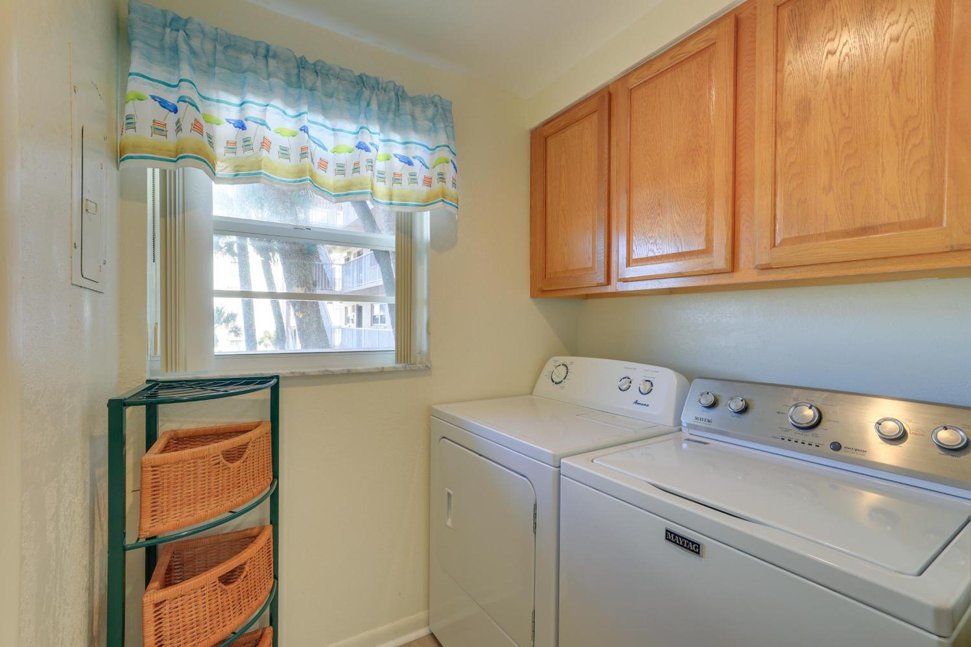 Central Cocoa Beach Condo With View, Steps To Beach! Esterno foto
