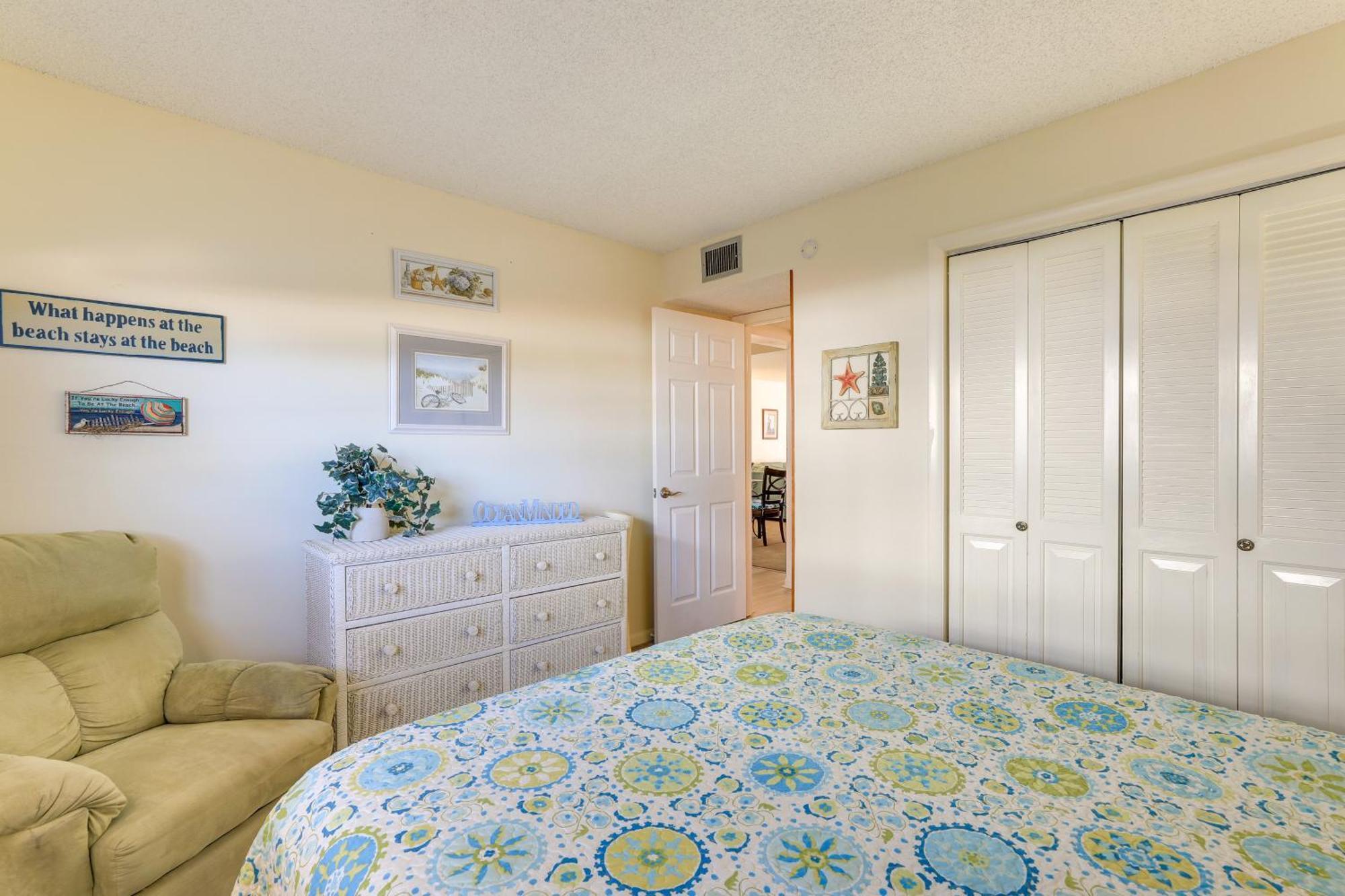Central Cocoa Beach Condo With View, Steps To Beach! Esterno foto