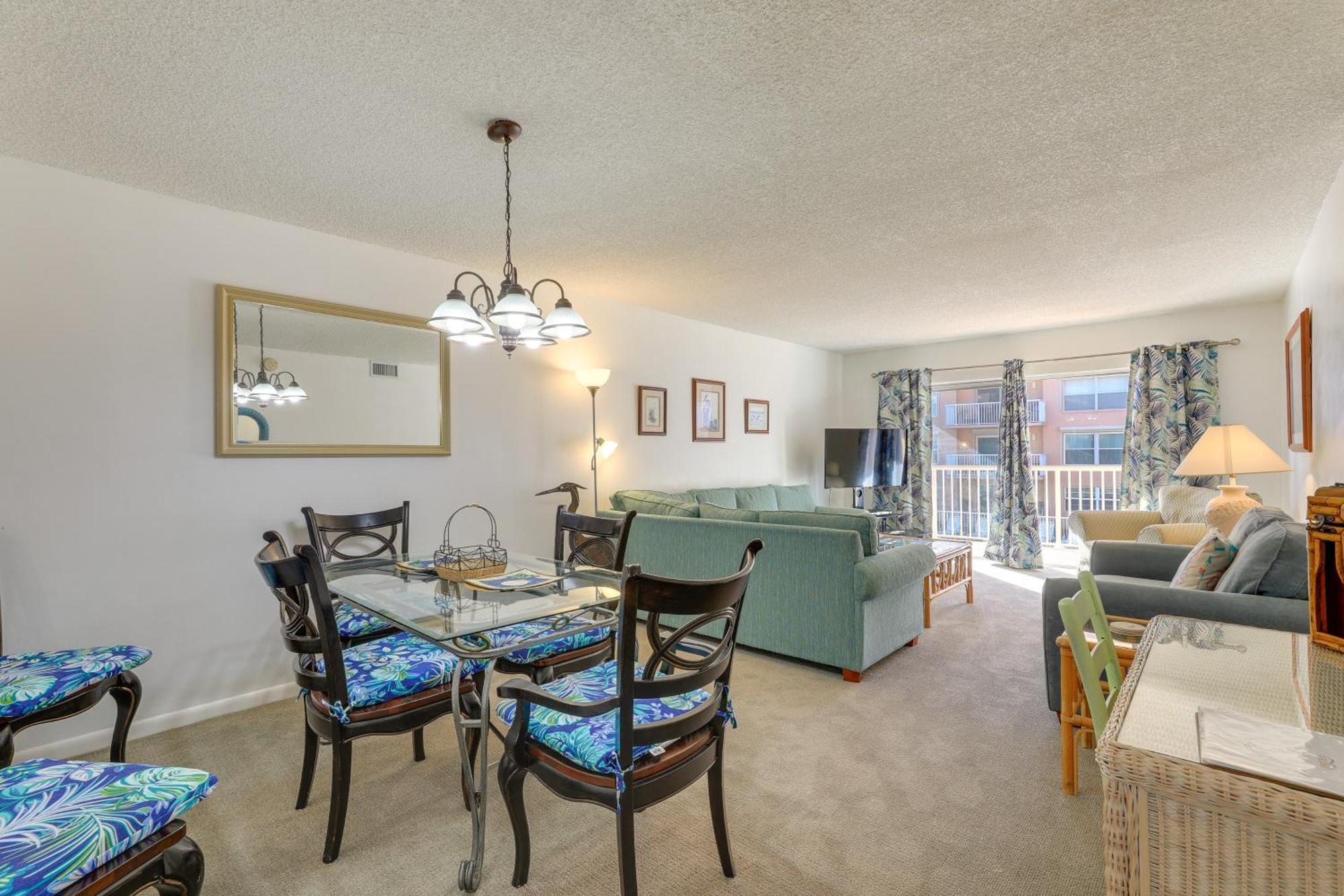 Central Cocoa Beach Condo With View, Steps To Beach! Esterno foto