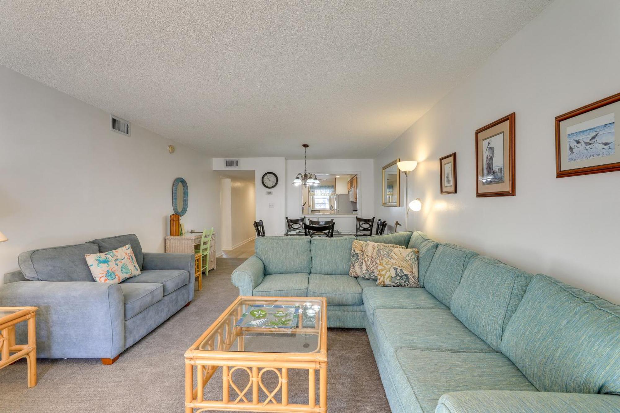 Central Cocoa Beach Condo With View, Steps To Beach! Esterno foto